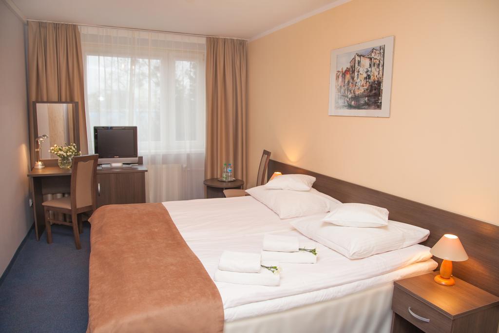 Hotel Ikar Bydgoszcz Phòng bức ảnh
